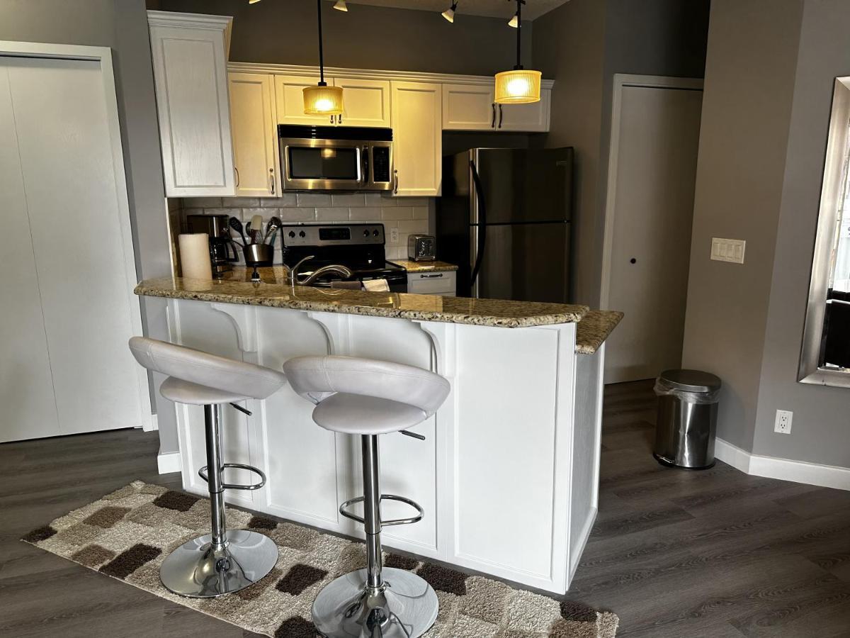 Luxury Two Queen Beds Condo - Grande Rockies Resort Indoor Parking Pool Hot Tub Gym Canmore Eksteriør billede