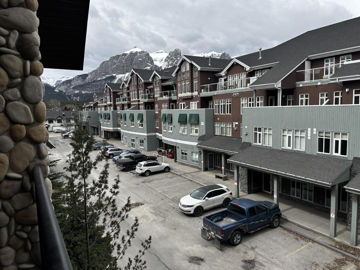 Luxury Two Queen Beds Condo - Grande Rockies Resort Indoor Parking Pool Hot Tub Gym Canmore Eksteriør billede