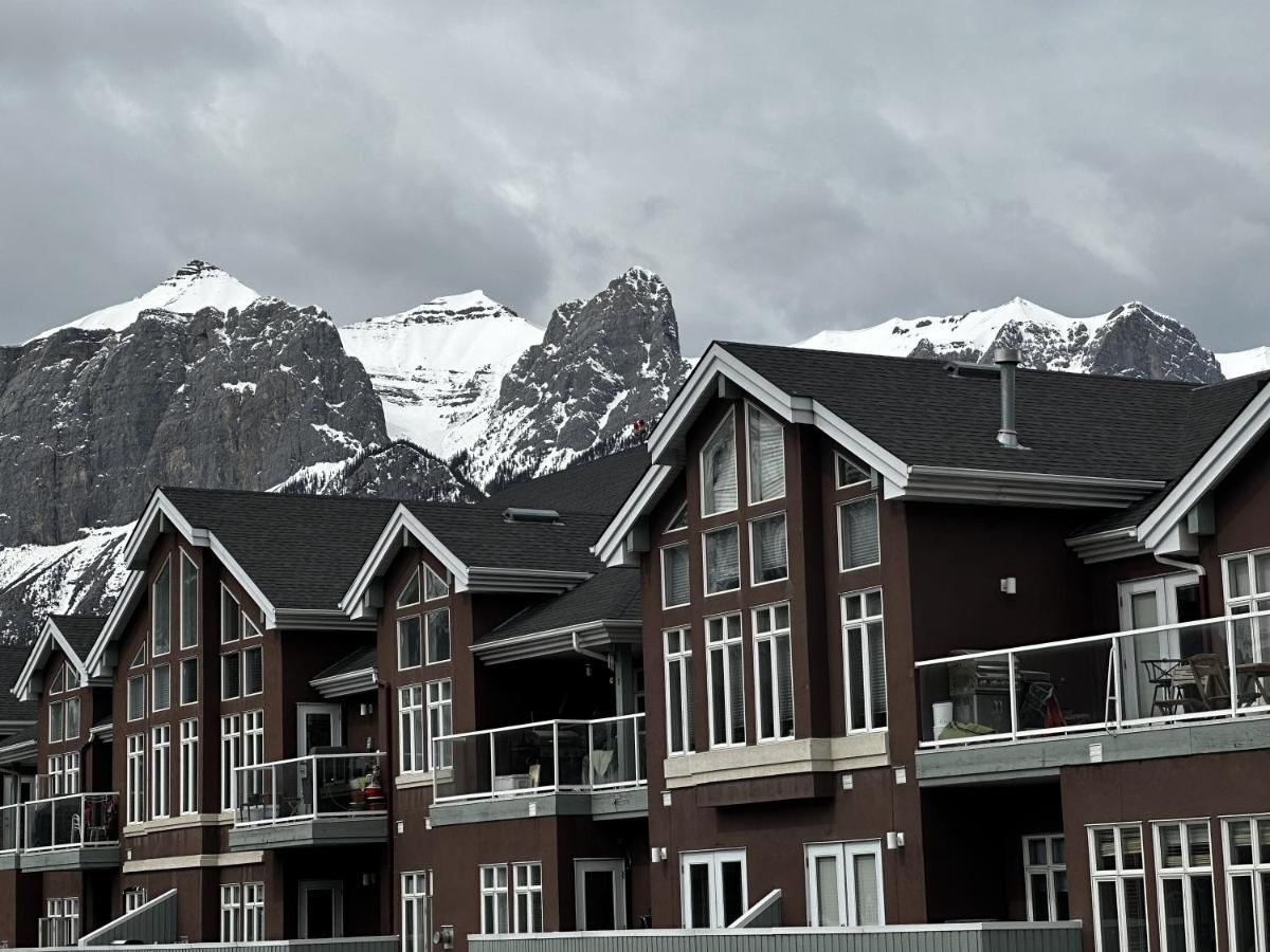 Luxury Two Queen Beds Condo - Grande Rockies Resort Indoor Parking Pool Hot Tub Gym Canmore Eksteriør billede