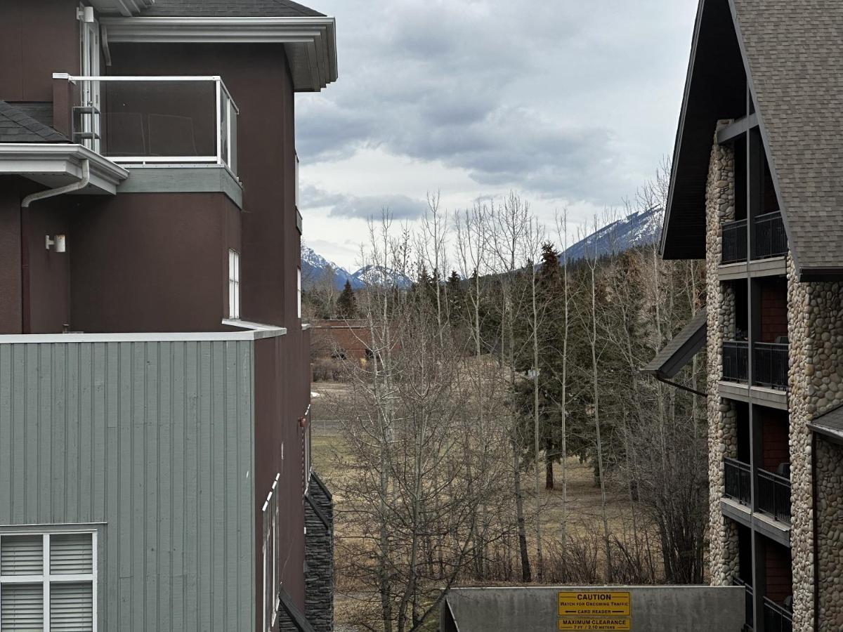 Luxury Two Queen Beds Condo - Grande Rockies Resort Indoor Parking Pool Hot Tub Gym Canmore Eksteriør billede